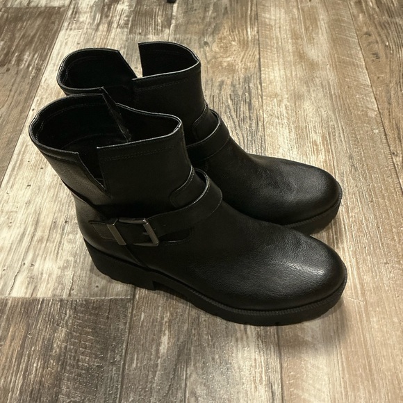 Black Leather Ankle Boots Size 10 - Picture 7 of 16